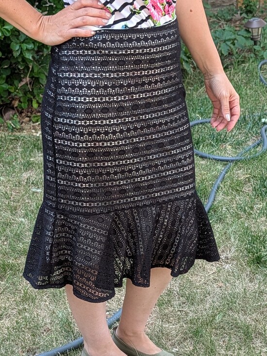 Worthington Dresses & Skirts - Worthington Black Crochet Lace Overlay Skirt